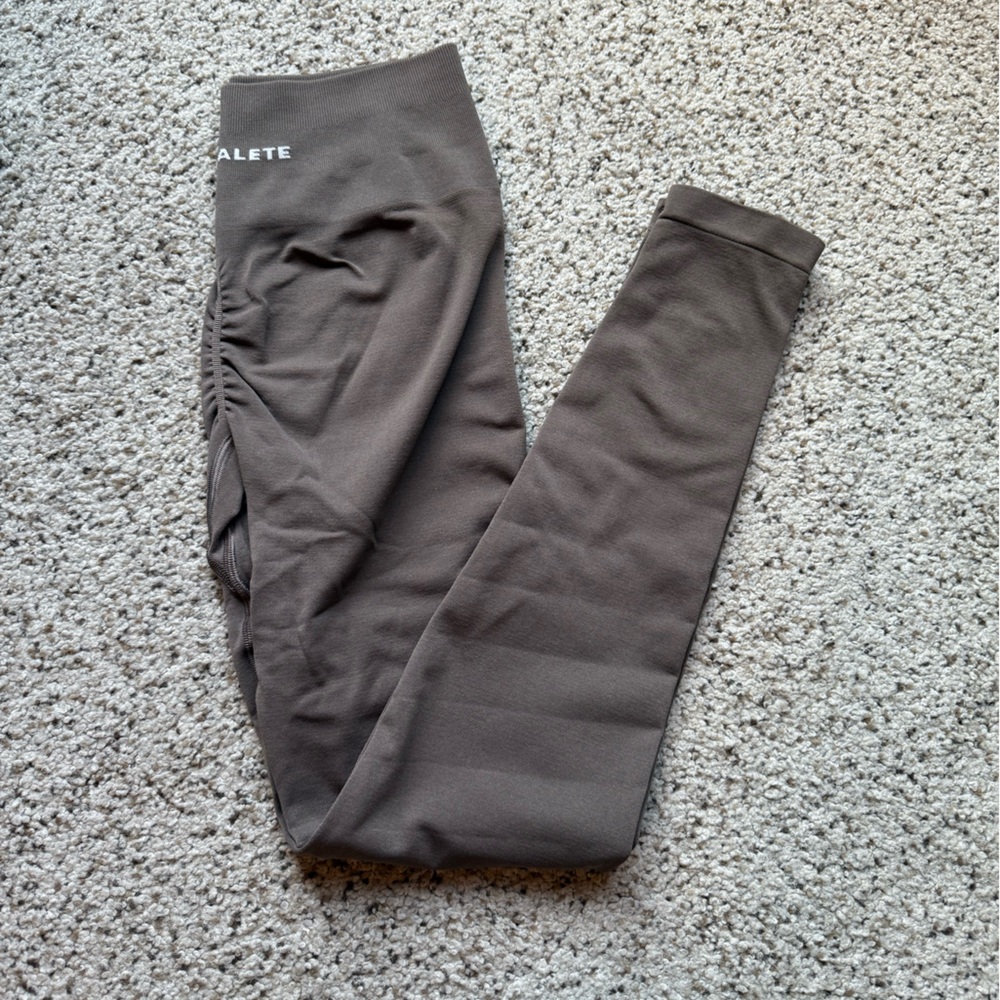 Alphalete Amplify Leggings